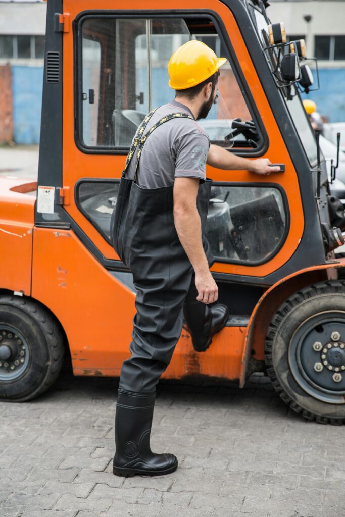 latest Dubai driver jobs 2026 for light and heavy drivers